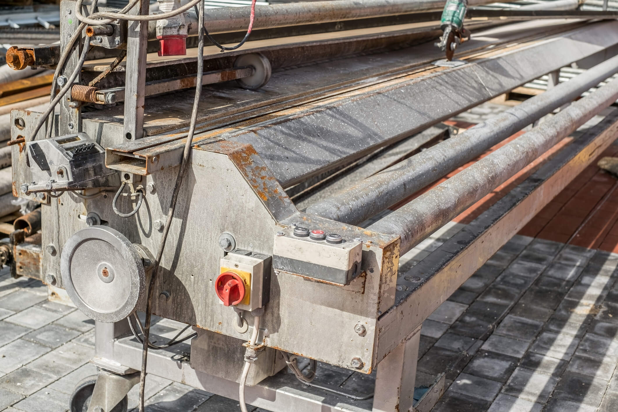 Safe Dismantling & Material Handling